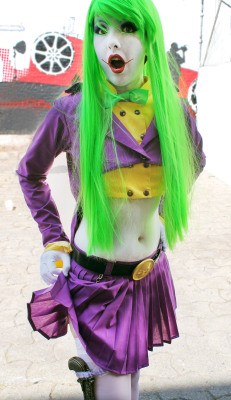 comicbookcosplay:  The Joker, female version.