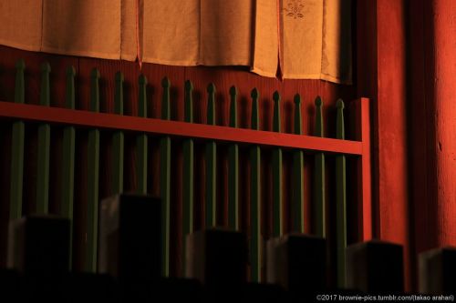 ‘21.11.23 興福寺にて夜明け前の興福寺。6時になると南円堂横の鐘が突かれます。静寂を破るその音を合図に、暗い空が少しずつ明るみを帯びてくるようでした。