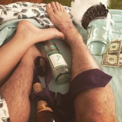 Goodmorning #Twentyfifteen #Party #Wine #Champagne #Tie #Bed #Dollarbills #Feet #Legs