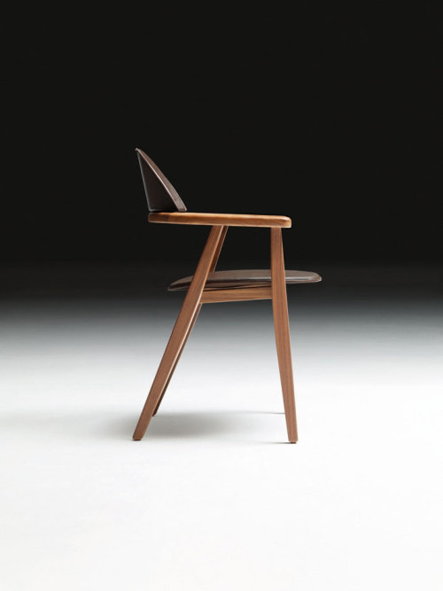 Enzo Mari, Chair, 2011. Métiers collection. Walnut and ebony, smooth bull calf. © Hermès Paris