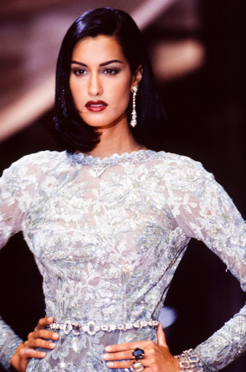 Oh Yeah Pop - Yasmeen Ghauri Iconic Fashion Moments Ph1. Yves...