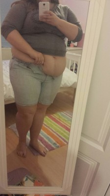 littlebiglolita:  These shorts used to fit last year but I ripped
