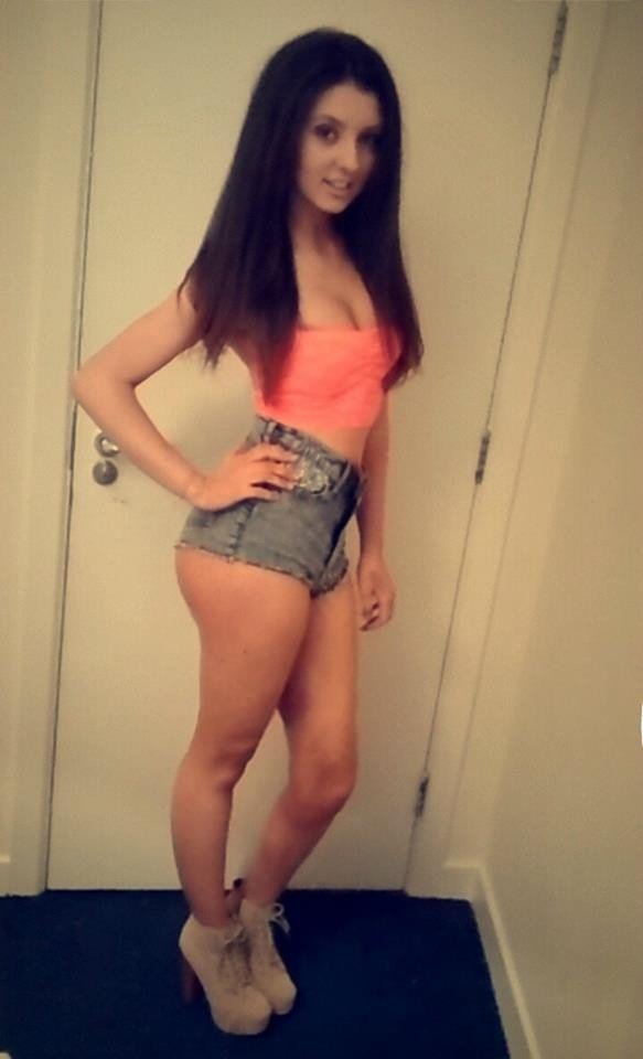 slaggylindsaytitsmcgee:  Little slaggy chavs in short shorts