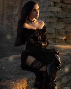 Yennefer-Fan: Velveteen Velours As Yennefer Ov Vengerberg - More Photos At: Https://Www.instagram.com/Velveteen_Velours/