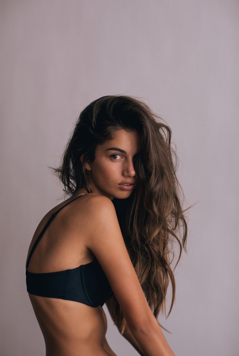 iluvskinnybitches:  maia cotton  l  ford mmodel management  l  IG:@maiacotton