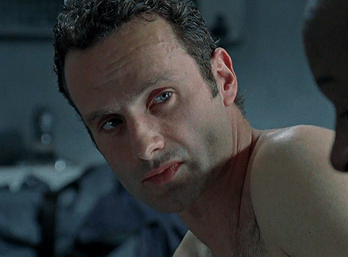 hidlestons:andrew lincoln as rick grimes in the walking dead | 1.01 ‘days gone by’