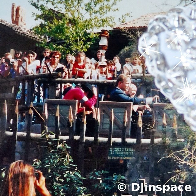 Source:https://www.instagram.com/the.magic.glove/
I took this photo on a beautiful sunday, july 26th 1992, in the ride #piratesofthecaribbean …
It wasn’t my first visit of the park and this ride was one of my favorite. This time, I was with my little...