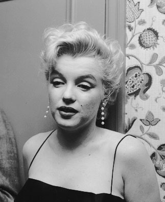 missrnonroe:“All I ever wanted out of life is to be nice to people and have them be nice to me
