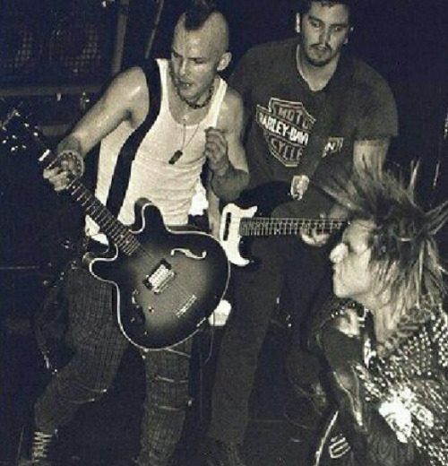 everythingpunkrock:  Old picture of Tim Armstrong and Matt Freeman from Rancid and Jorge Herrera from The Casualties 