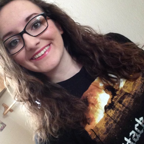 jeananderenarmine:I got new glasses. Peep the snk shirt. :)