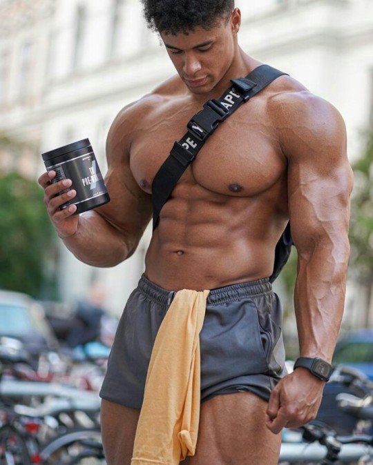 bornforbodybuilding:Onome Egger