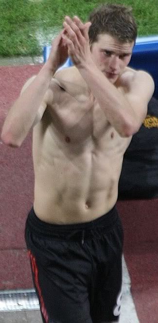 sexy-soccer-2013:  Lars Bender shirtless