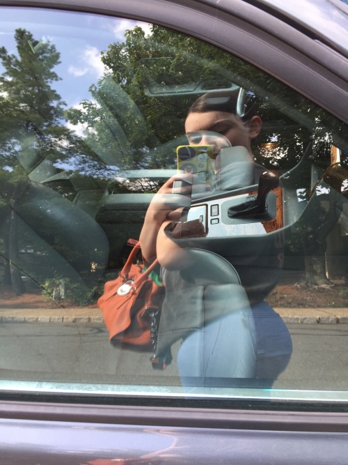 lez-beens:  When will my reflection show… 😂