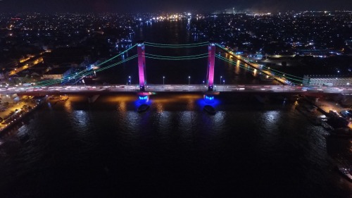 Fly safe Ampera Bridge ⛩⛩ #djiphantom3 #drone at Jembatan Ampera – View on Path.