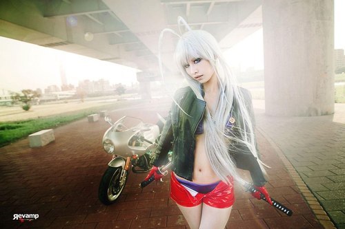 cosplayandanimes:  Maya Natsume - Tenjho Tenge  http://www.tumblr.com/blog/daily-babes