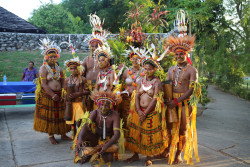 Mekeo Dancers, preparing and dancing at