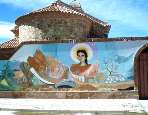 Mural en la pared del patio de la iglesia, La Quiaca, Jujuy, 2007.