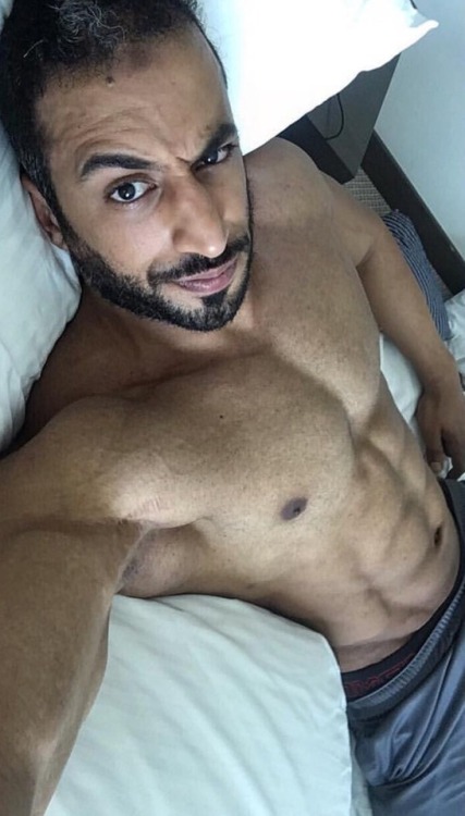 hot-arab-boys: Sexy arab man