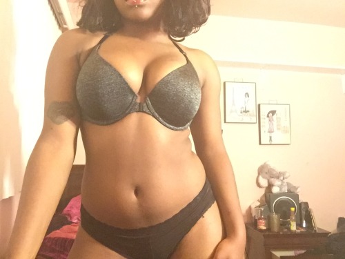 yoko-kevin:  tiannaelise:  I’d like to thank my body for keeping up with my crazy appetite. ☺️☺️  Yo…. 