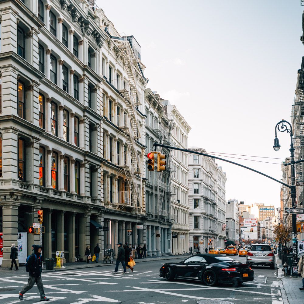 newyorkcityfeelings:  Somewhere in SoHo  by Pavel Bendov