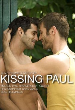 undercoverguys:  Kissing Paul with Levi