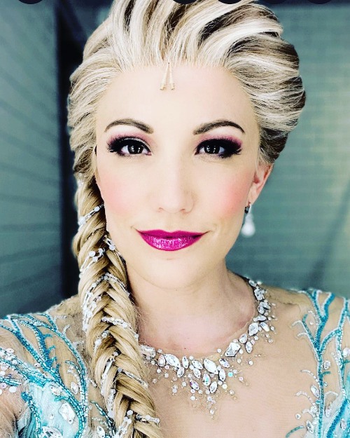 carolinebowman5: Goodbye, Cincinnati!❄️ This Elsa and our entire company earned a very well des