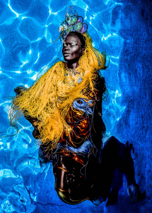 continentcreative:  Sarah Batt for Fault Magazine by Marcus Schäfer