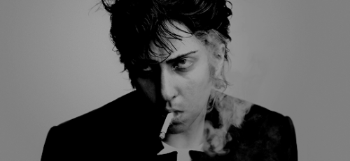 glamourxgypsy:  “Beware of strange oddities. The more he tries to fix me, the more magical I become.“  