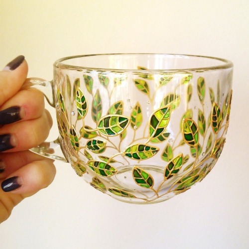 sosuperawesome:sosuperawesome:Hand Painted Mugs and Glasses, by Art Masha on EtsyArt Masha is taking