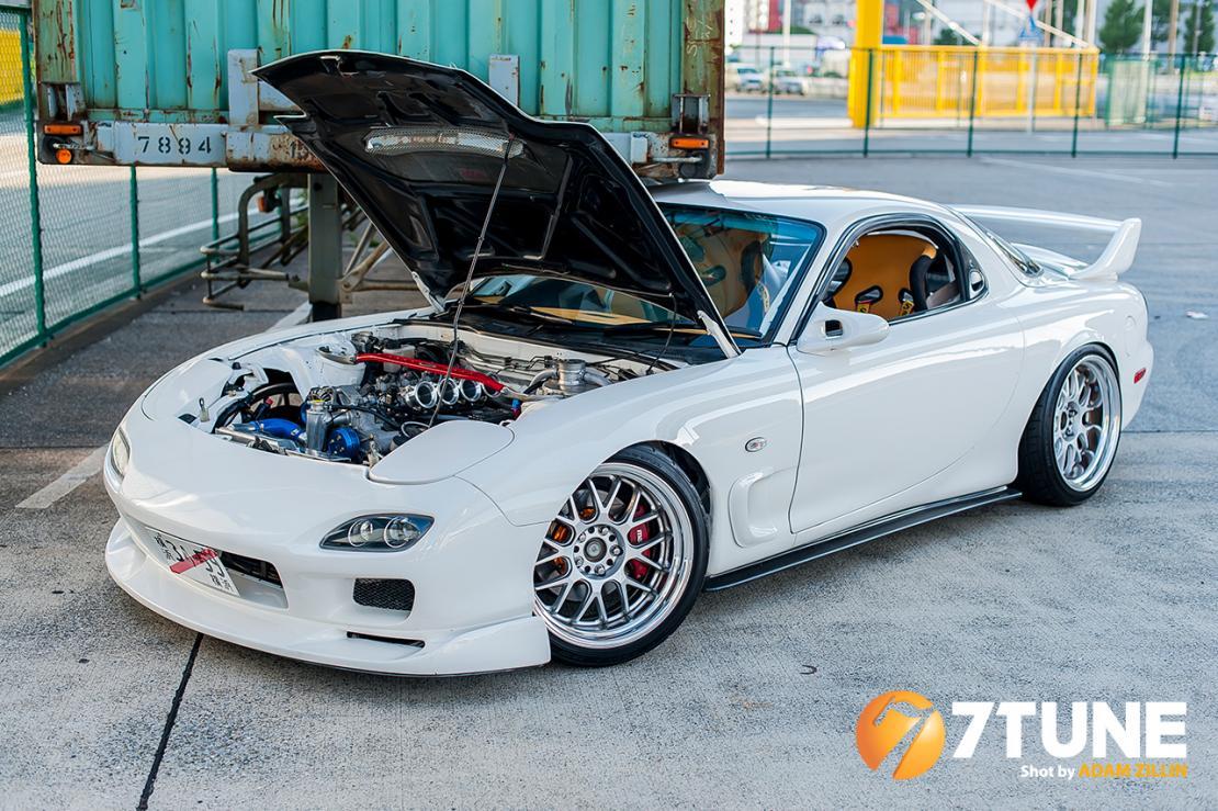 becauseracecar:  upyourexhaust:YUKI KAMAKURA’S QUAD ROTOR 26B POWERED FD3SPhotos