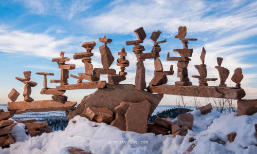 headyhunter: Michael Grab has mastered the art of stone balancing. He explains how he does it. 