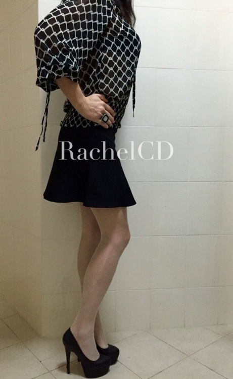 rachelcherrycd: Just me. Classy and kinky… no?!
