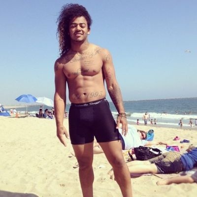 sleezedoutt:  The things I would do to him