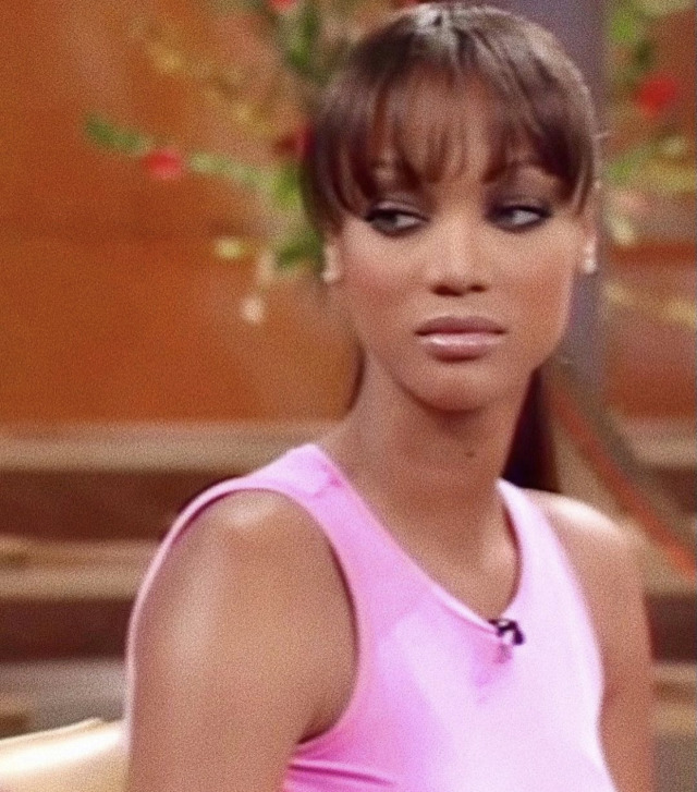 hypergamygimme:Such a Barbie ..Early 2000s Tyra Banks