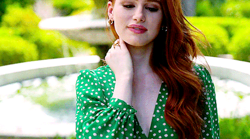 riverdaleladiesdaily:Behind the scenes of Madelaine Petsch for SHEIN.