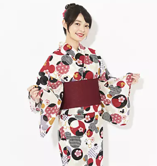 Disney Yuka design for 2021Mickey yukata set&ndash; 10,890 yen (This is technically the 2020 design,