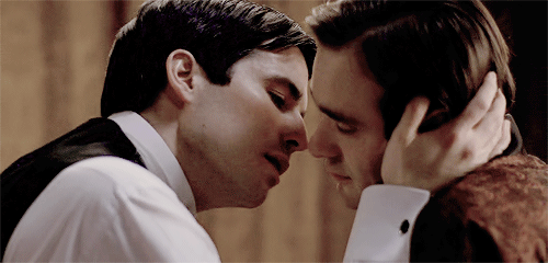 buckypupbarnes:Charlie Cox in Downton Abbey.