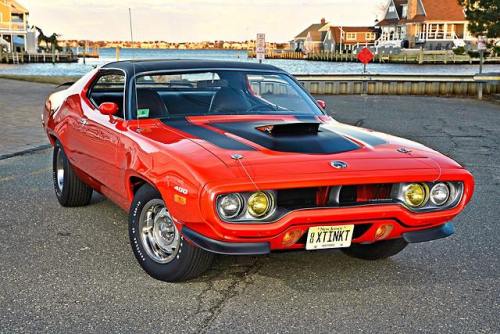 speedxtreme: —– the 1972 Plymouth Road Runner  —–