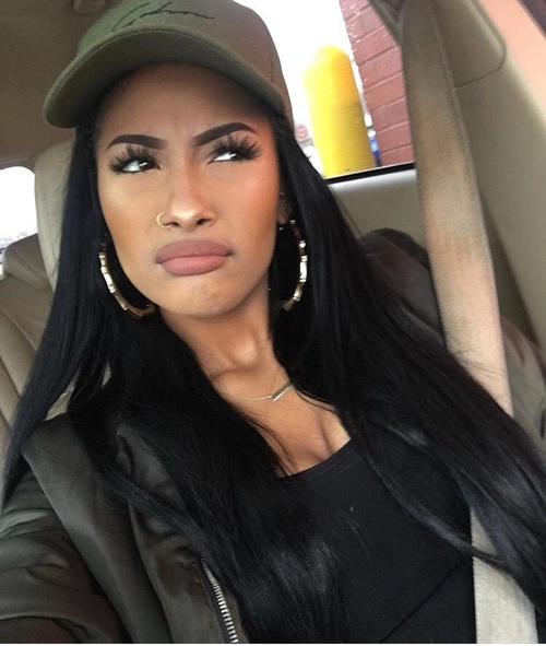 1-800-trapqueen: 1-800-trapqueen