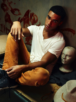 rungo:  Lucien Laviscount by Ricky Middlesworth for Bello. 