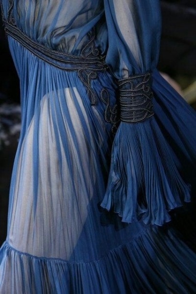 soyouthinkyoucansee:  Roberto Cavalli   Blue dress details