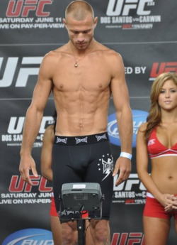 obscenebulges:  DONALD ANTHONY CERRONE  (aka DONALD “COWBOY” CERRONE) MMA Fighter