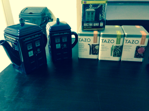 lilllymay:  My friend sent me a box :) doctor who mug, teapot, and tea infuser. Also, some yummy tea that I have indeed already made a cup of ^_^ 