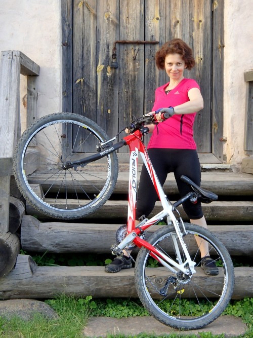 rastadont: Faces of Russia. Yulia. Cycling all seasons.