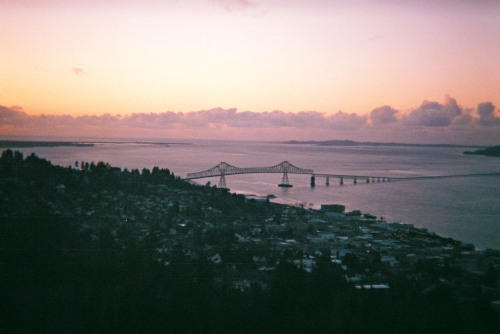 padehler:  sunset at the column3.20/21.14Astoria, OR 