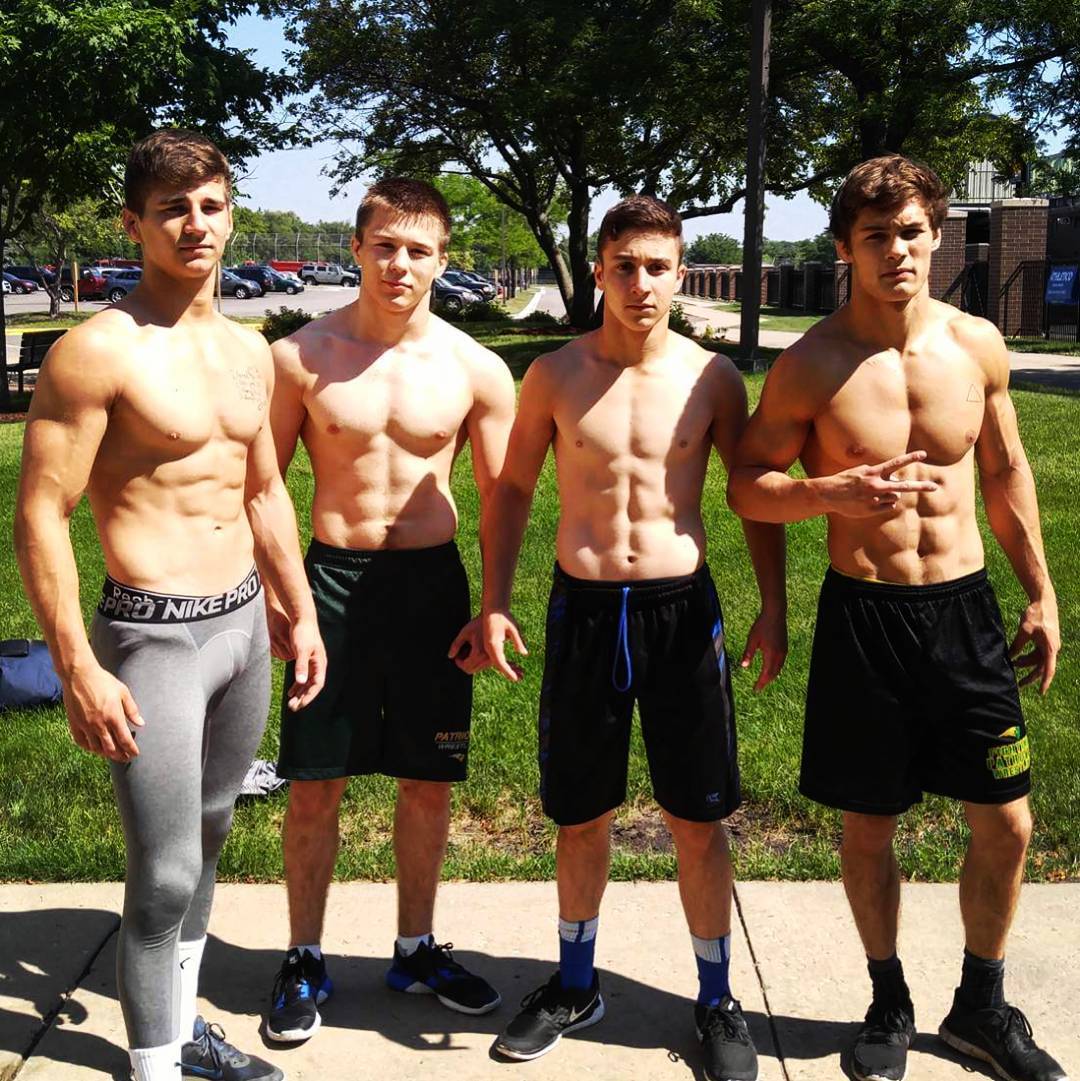   Dylan Steven Geick @dylangeick