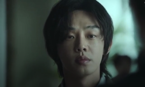 Yoo Ah In 유아인 as Jeong Jin-sooin Hellbound  (지옥;  地獄; Jiok) 2021,directed by Yeon Sang Ho 연상호, based