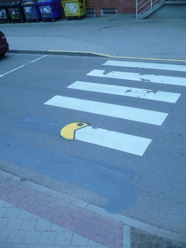 dorkly:  Pac Man Street Art  It’s a cross-wakka-wakka-wakka-wakka.