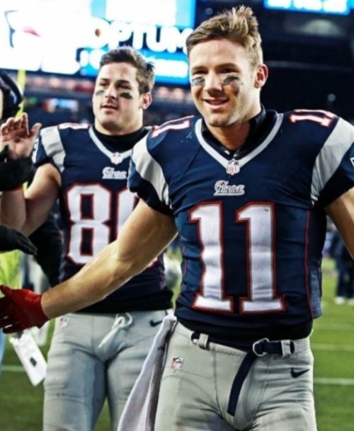 fratboync: Julian Edelman Here ya go @coachcanbeverypersuasive