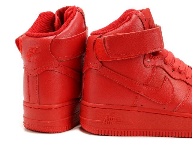 baetology:  red moods // @bryantsupreme